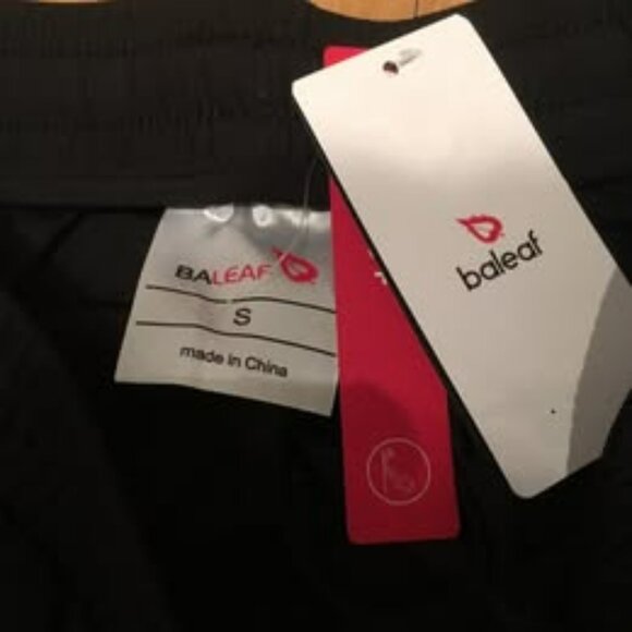 NEW WITH TAGS *** Baleaf Woman's athletic pants SMALL - Picture 1 of 4